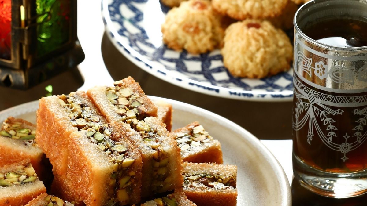 Pamper your tastebuds with a traditional Ramadan Feast at Al Jaddaf Rotana Suite Hotel